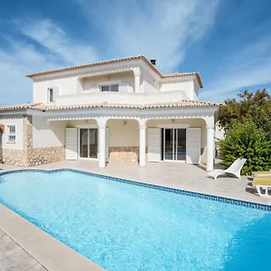  Villa Casa Romanzeiras